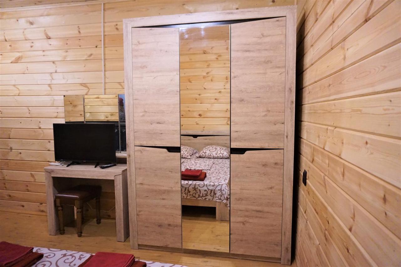 Гостевой Дом Сосновый Бор Pizunda Exteriör bild